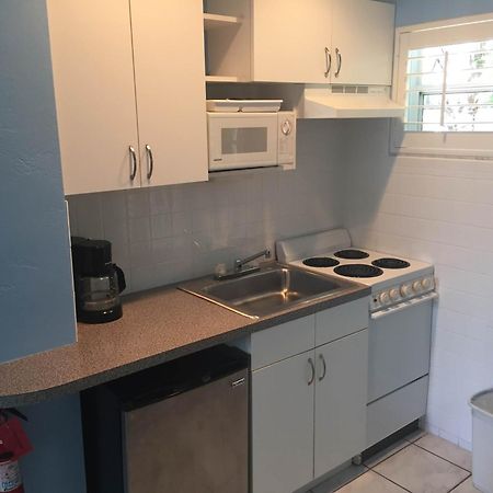 Coral Reef Guesthouse Φορτ Λόντερντεϊλ Δωμάτιο φωτογραφία